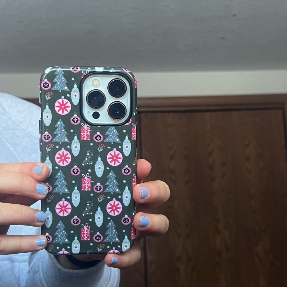 iPhone 13 Pro Christmas casely case